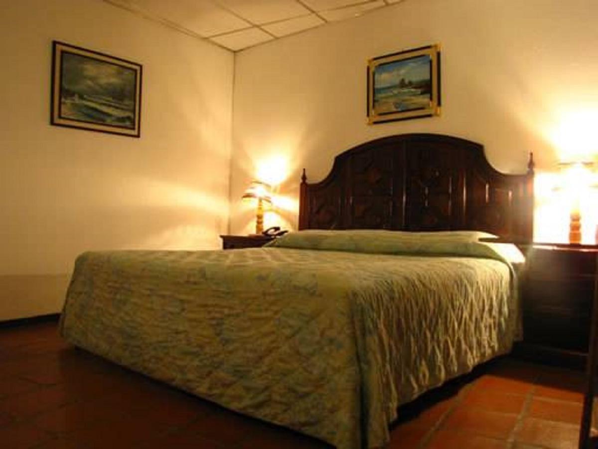 Hotel Pacific Paradise Costa del Sol 外观 照片
